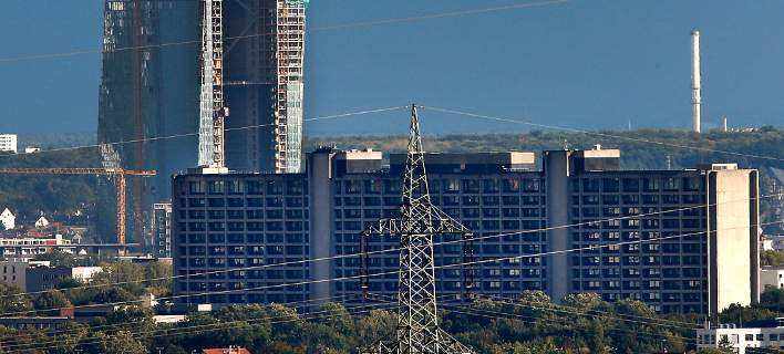 Bundesbank: 1 τρισ. ευρώ έχουν εξοικονομήσει οι χώρες της Ευρωζώνης